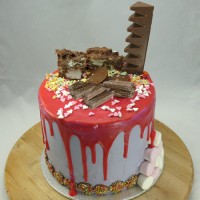 Drip Cake Sweets 4 Layers